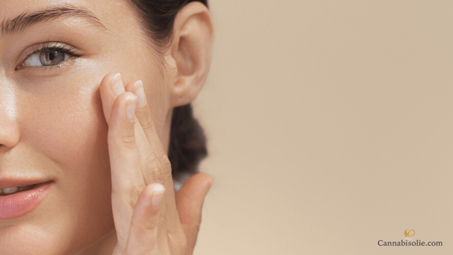 Feestelijke glow: Hoe CBD gezichtsolie je huid kan laten stralen